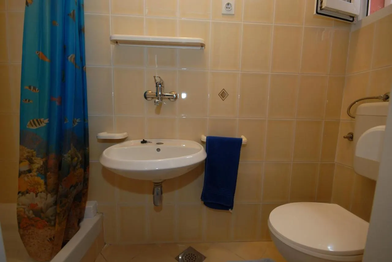 Apartments And Rooms With A Swimming Pool Kali, Ugljan - 14083 Croacia