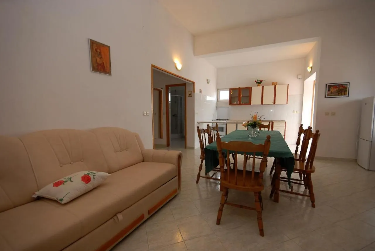 Apartments And Rooms With A Swimming Pool Kali, Ugljan - 14083 Πανσιόν Kali